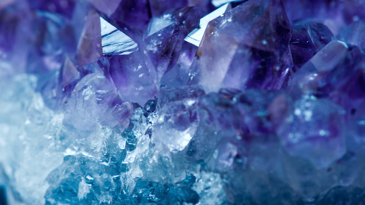 Miten kristallikokaiinia tai kristalliMDMA:ta käytetään?